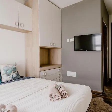 La88 Bayview Ii Apartment *